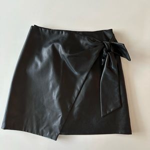Leather front tie asymmetric skirt